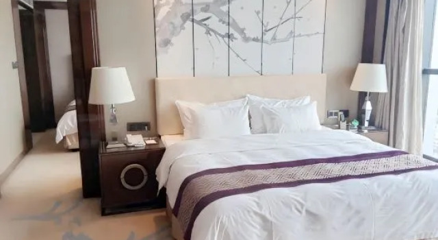 Семейный люкс Huacheng International Hotel