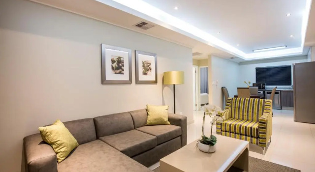 Апартаменты с 2 комнатами с балконом Savannah Park Luxury Apartments