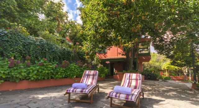 Коттедж с 4 комнатами Finca Cloty