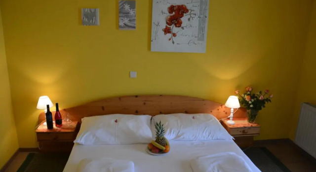 Hotel Rosenberg, Забронировать Отель Отели Еннерсдорф 3 звезды, 3*