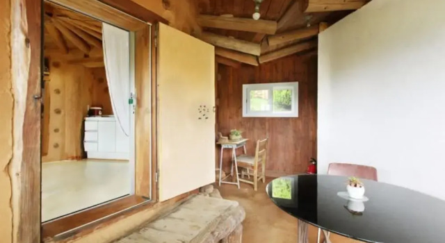 Gwanghwado Toads Clayhouse Pension, Prenota Hotel Hotel a Gyeonggi-do con parcheggio, Parcheggio