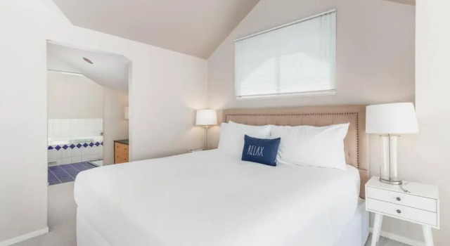 Pacific City Sand Dollar - Meredith Lodging, Prenota Hotel Pacific City 