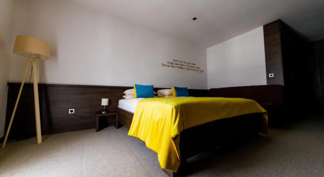 Номер Standard Hotel Emporium