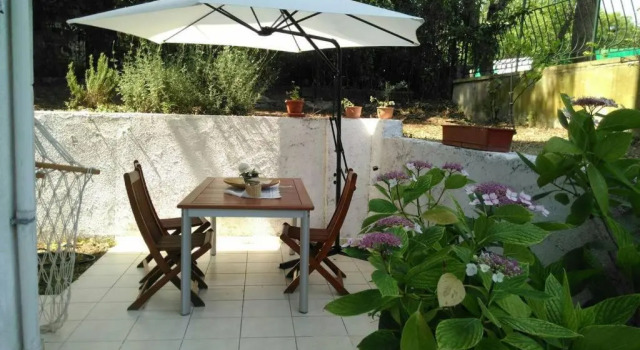 Апартаменты Garden flat in Prince islands, Heybeliada
