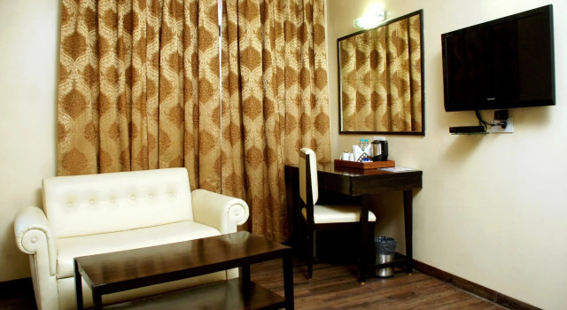 Mango Hotels, Nagpur -Central Avenue Road, Забронировать Отель Отели штата Махараштры по системе «всё включено», Всё включено