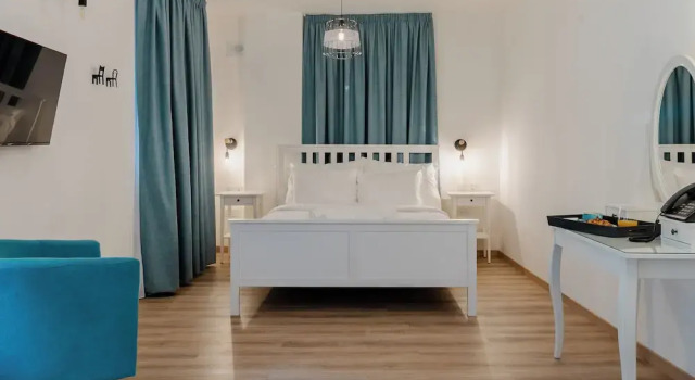 Roel Boutique B&B, Book Bed and Breakfast Hotels in Bormla with Parking, Parking