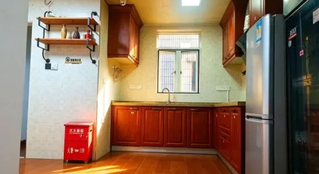 Yuansu Mountain and Sea Homestay, Rezerwuj Hotel Hotele w Shenzhen z parkingiem, Parking