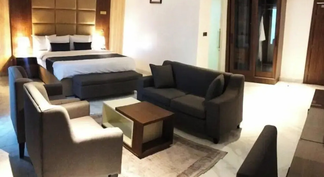 De Palms Hotel Port Harcourt, Book Hotel Port Harcourt 