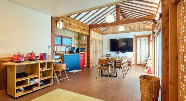 Люкс Traditional House Hotel Andong Villa
