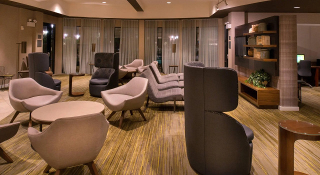 Courtyard Thousand Oaks Ventura County