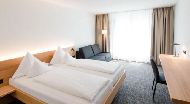 Трёхместный номер Standard Hotel Krone