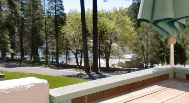 Четырёхместный номер Deluxe The North Shore Inn