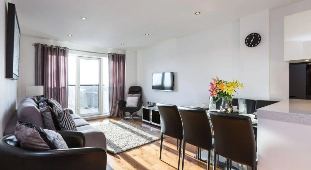 City Courtyard Apartments & Penthouse