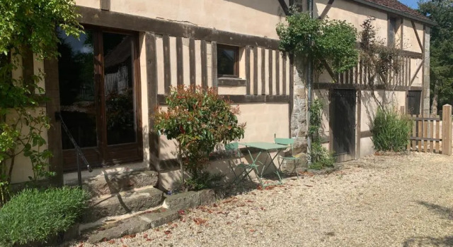 Le Bas Chesnay Chambres D'Hotes Domfront en Poiraie, Book Hotel Domfront Orne