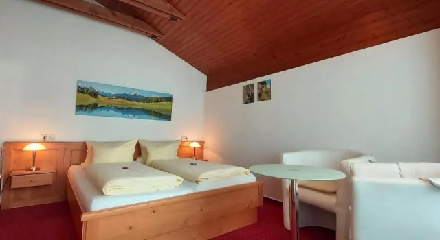 Номер Deluxe Hotel - Pension - Heidelberg inkl. Chiemgaukarte
