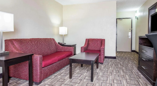 Двухместный люкс Clarion Hotel Fort Mill Near Amusement Park