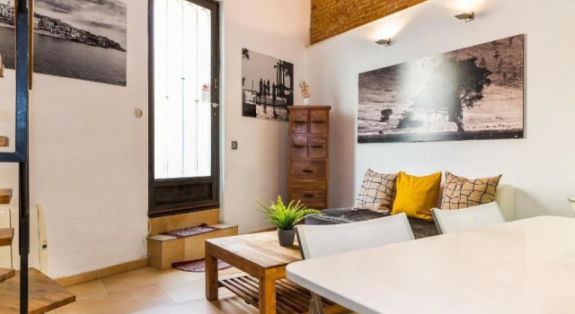 Beach Style Loft, 5 Min From the Beach