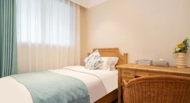 Люкс с 2 комнатами с видом на море Wanning Sun Moon Bay Sea View Time Hotel