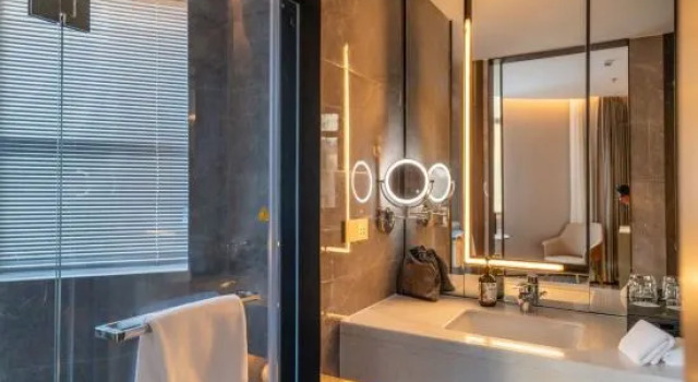 Люкс Deluxe с видом на горы Ramada Plaza Wuxi