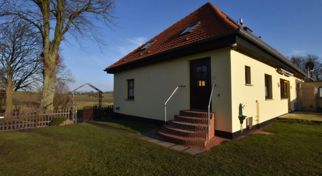 Ferienwohnung mit Terrasse in Kropelin, Забронировать Дом для отпуска Коттеджи Крёпелин, Коттедж