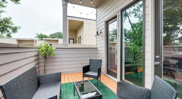 Апартаменты Pet-friendly Abode w/ Balcony in East Nashville!