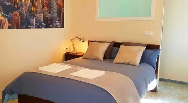 Classy Holiday Home in Seville With Terrace, Забронировать Отель Севилья провинция Севилья, рядом с La Torre de Don Fadrique