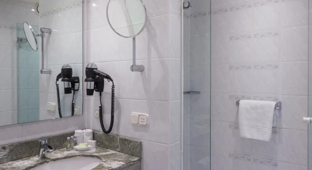 Двухместный номер Minibar Standard с балконом Crowne Plaza Frankfurt Congress Hotel by IHG