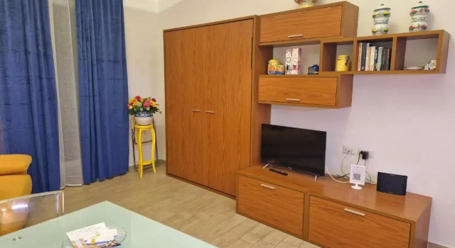 Vivaldo Suite Accademia - Boutique Penthouse in the Heart of Sorrento, Забронировать Отель Отели Сорренто с парковкой, рядом с St.Francis Church and Convent, Парковка