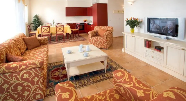 Skiper Residence - Villa Tina, Book Villa Cottages in Laura, Cottage