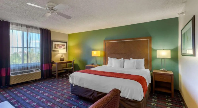 Люкс Comfort Inn West Valley - Salt Lake City South