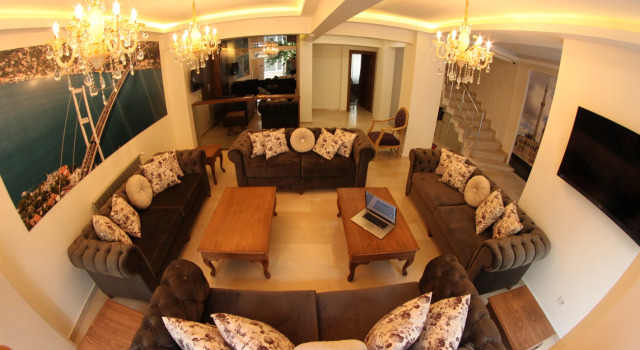 Elite Dumanlar, Istanbul