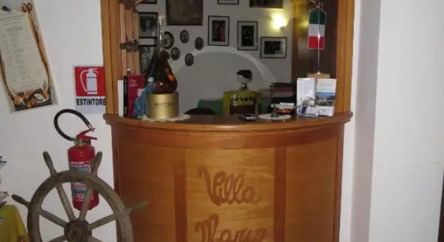Hotel Villa Mario, Забронировать Вилла Серрара Кампания