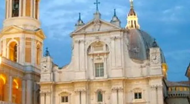 B&B La Casa di Isabella Loreto, Rezervovat Penzión se snídaní Loreto 