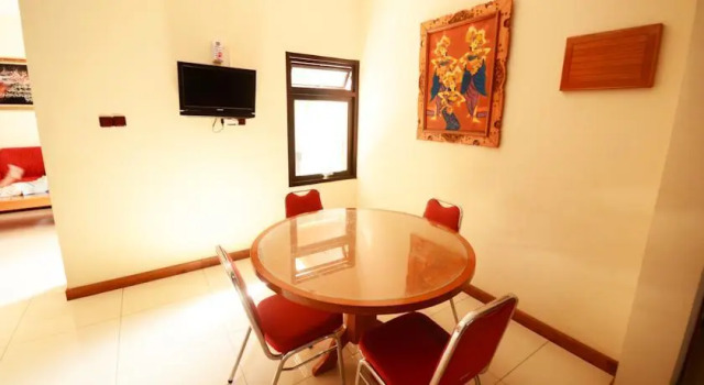 Rumah The Priangan, Boek Hotel Bandung Wetan Bandung, in de buurt van Stasiun Hall Bus Terminal