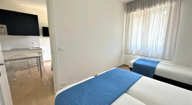Great Flat in a Villa With Garden, Prenota Villa Hotel a Veneto con piscina, Piscina