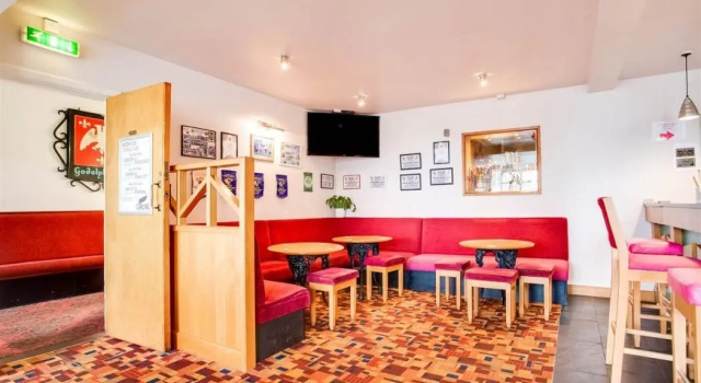 Godolphin Arms Hotel