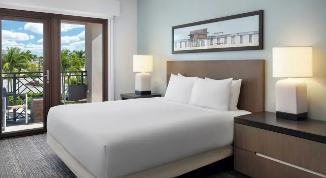 Двухместная студия люкс Hyatt House Naples 5th Avenue