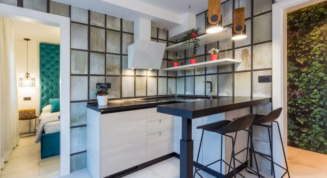 Апартаменты с балконом и с красивым видом из окна Villa Capitis in the Centre - Private Pool Villa & Balcony Apartment with Spectacular View-No Pool