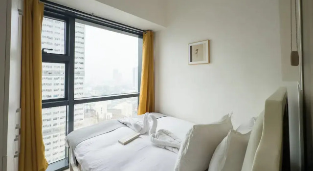 Номер Royal GemstoneBR in SMDC Fame Residences
