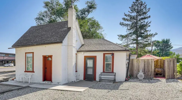 Коттедж Kik-N-Bak Cottage w/ Beautiful Mountain View