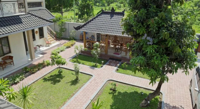 Whiterose Guesthouse, Réserver Hôtel Hôtels à Lombok avec parking, Parking