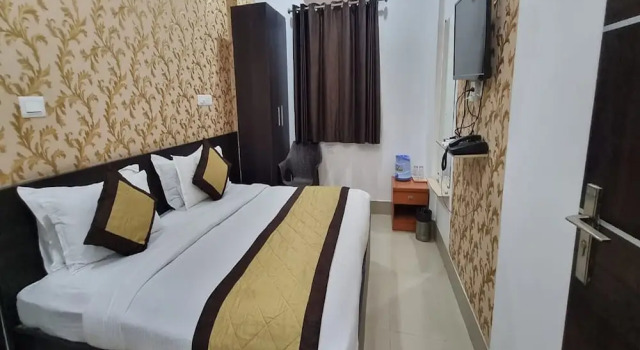 Hotel 24 Carrat