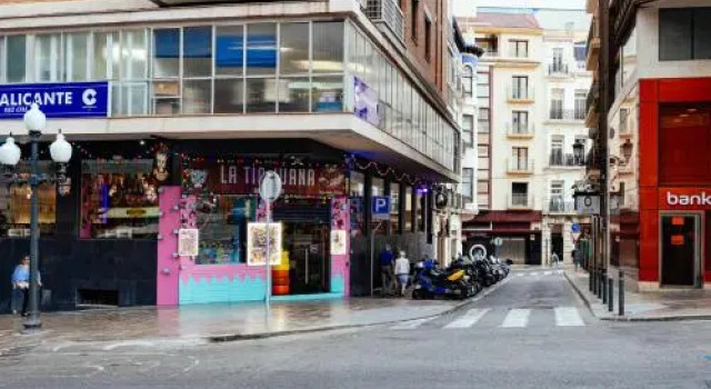 Rambla 43, Забронировать Отель Аликанте Памплона, рядом с Alicante Sports Technification Center