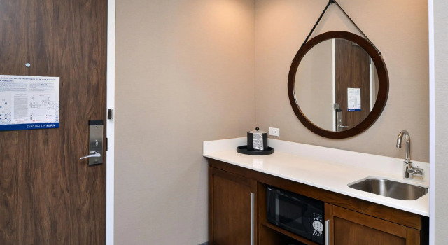 Двухместная студия Hampton Inn & Suites Adrian