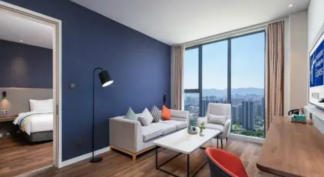 Люкс Luxury Holiday Inn Express Ningbo Fenghua by IHG