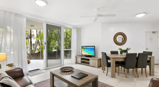 Апартаменты Цокольный этаж c 1 комнатой Noosa Tropicana