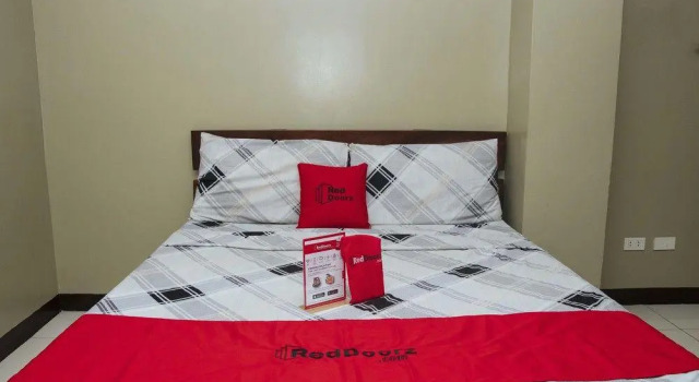 RedDoorz @ Kalayaan Makati, Забронировать Отель Макати 