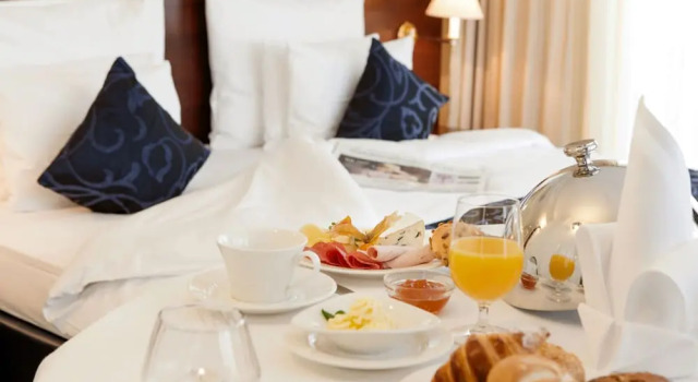 Двухместный полулюкс Hotel Vier Jahreszeiten Starnberg