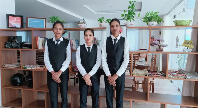 The Bodhgaya Hotel School, Varaa Hotelli Hotellit Bodhgaya aamiaisella, Aamiainen