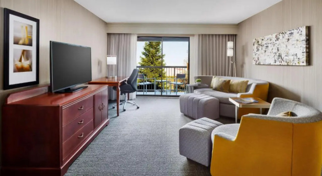 Двухместный люкс c 1 комнатой Courtyard by Marriott Roseville